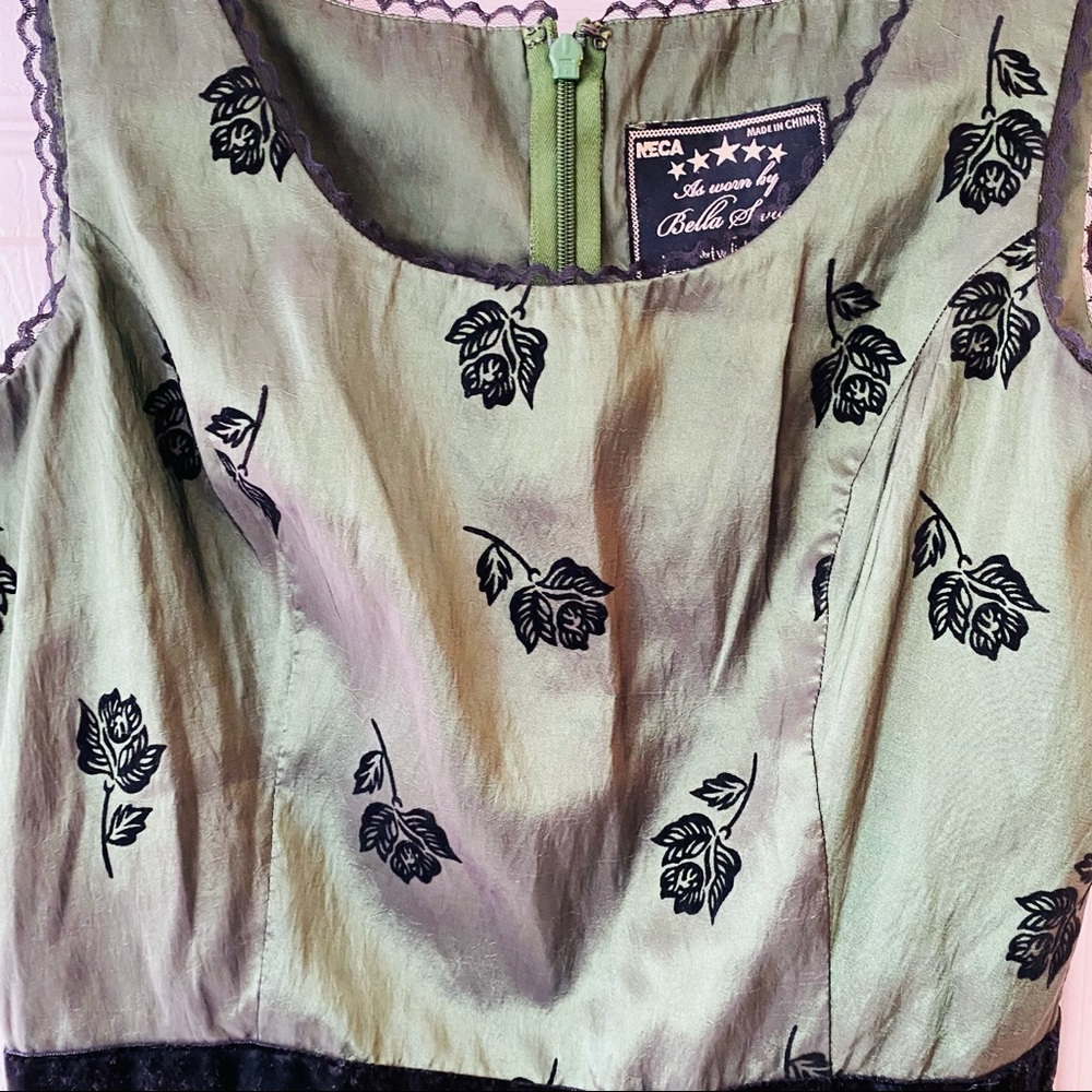 Halloween Costume NECA Twilight New Moon Bella Swan Birthday Dress size Medium - Picture 3 of 11